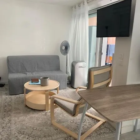 Cosy With Terrace 200m From The Sandy Beaches Wifi *